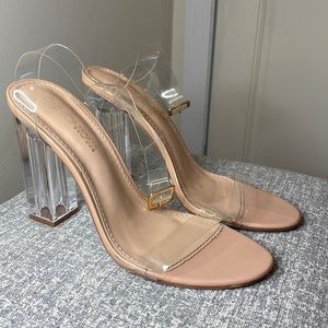 Fashion nova short heels size 7.